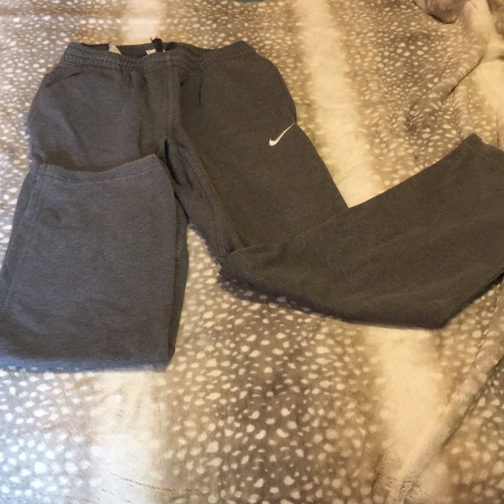Grey nike sweatpants